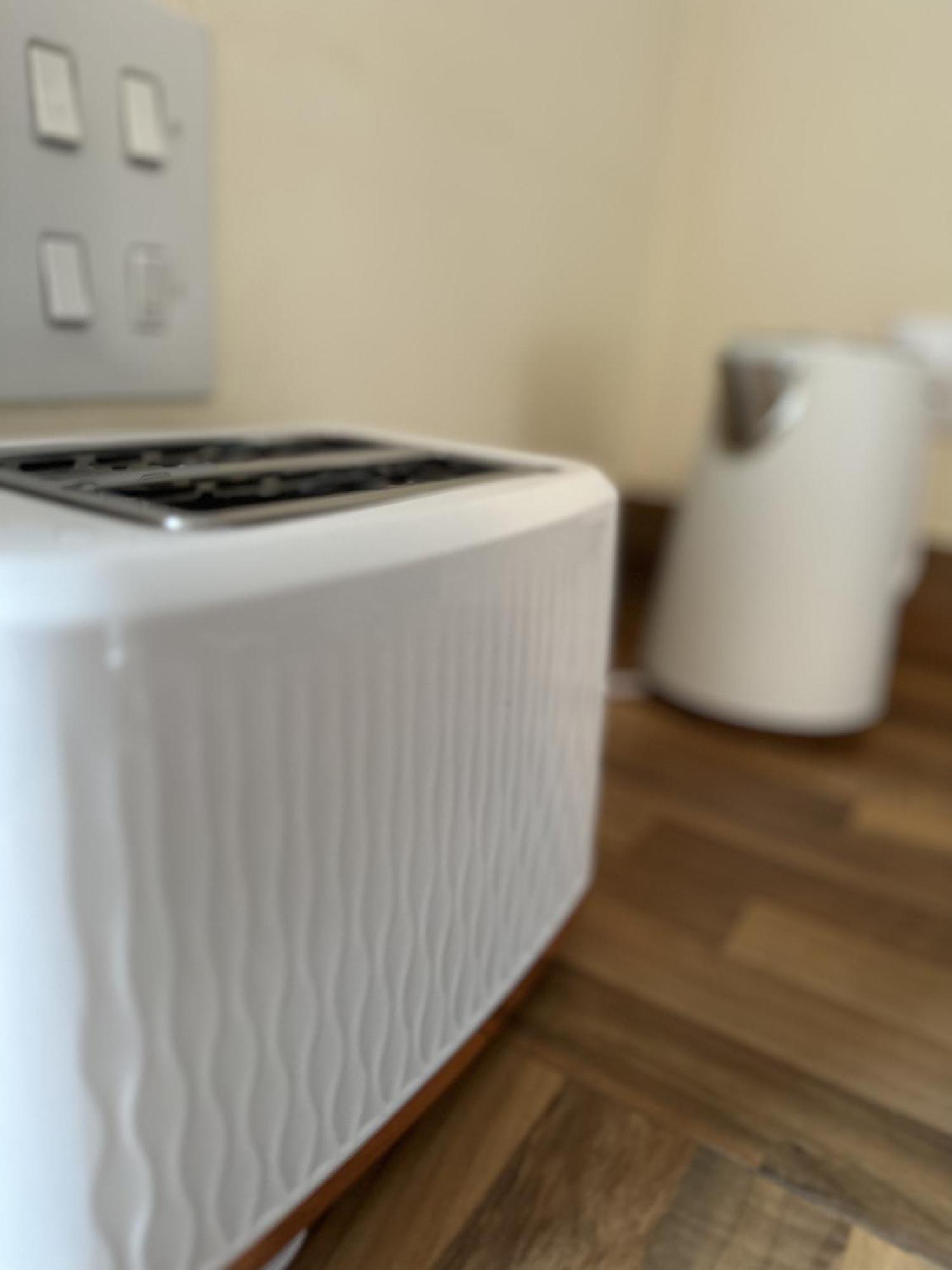 2 Bdr City Centre Apartment With Parking Cardiff Ngoại thất bức ảnh