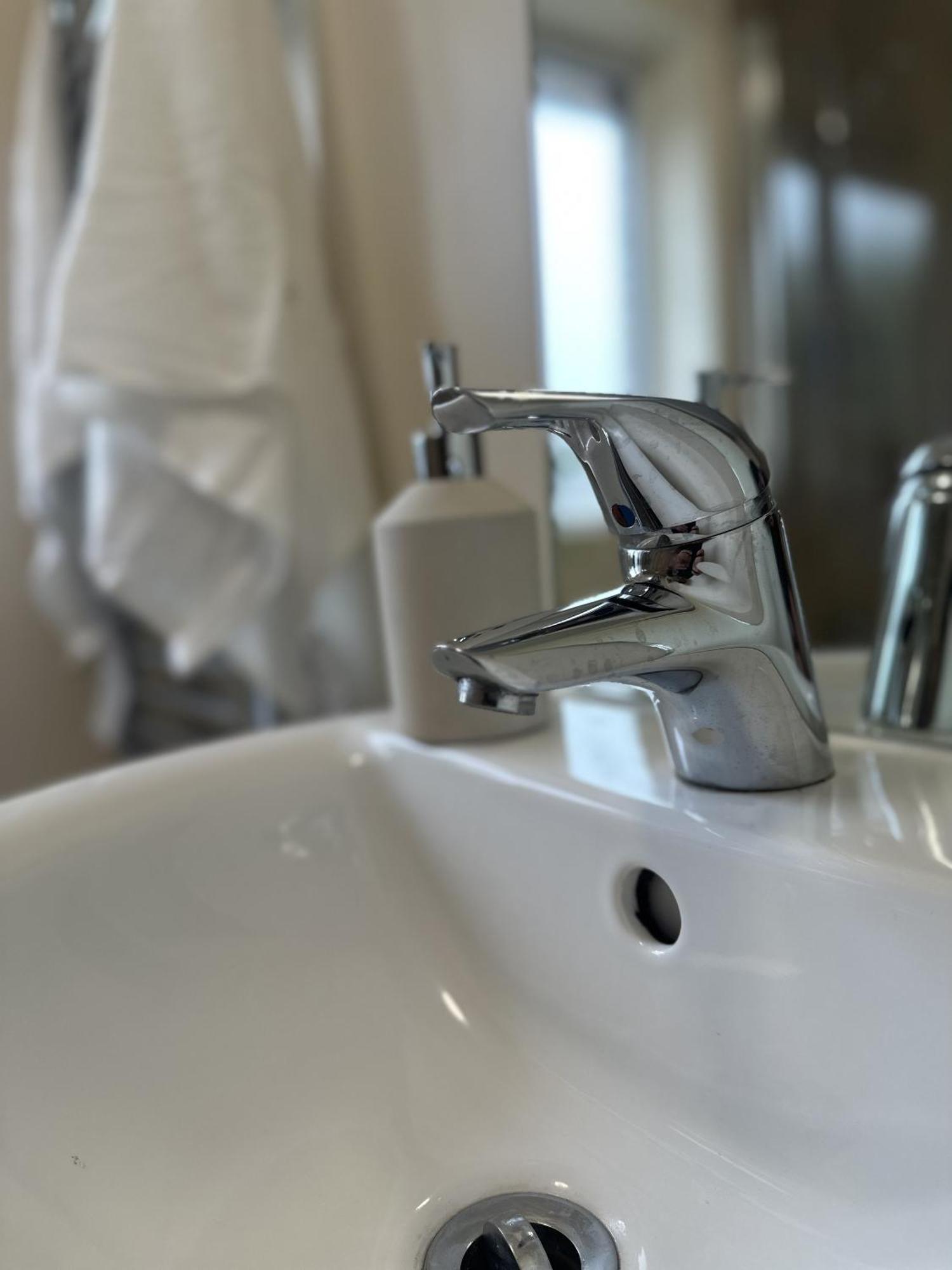 2 Bdr City Centre Apartment With Parking Cardiff Ngoại thất bức ảnh